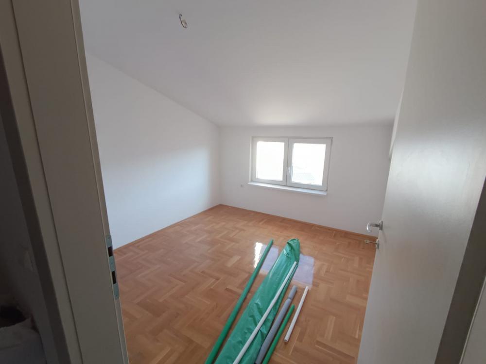 Slika 3 - 2.5 stan u strogom centru, novogradnja Niš